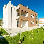 Apartments Zrno Soli
