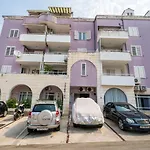 Apartment Ana