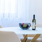 Apartments Zadro