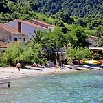 Studio Zuljana 4576C