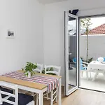 Apartments Villa Karmen - Comfort One-Bedroom Apartment With Terrace Marine