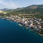 Nice Apartment In Komarna With Wifi