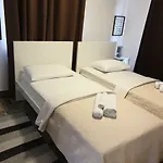 Sandra Apartments